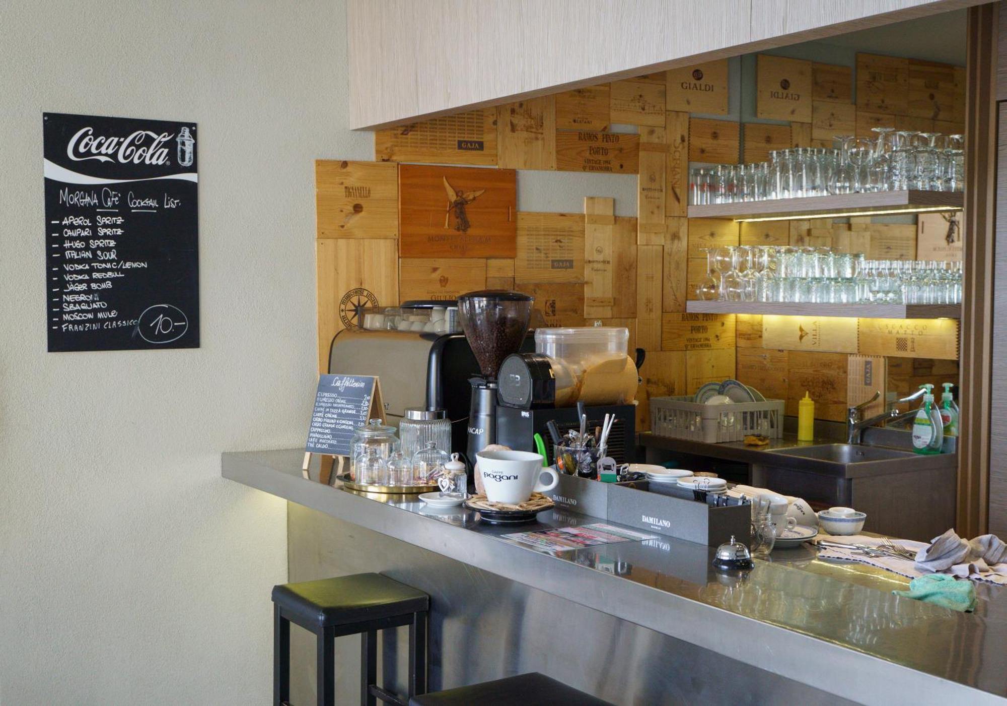摩根娜酒店 门德里西奥 外观 照片